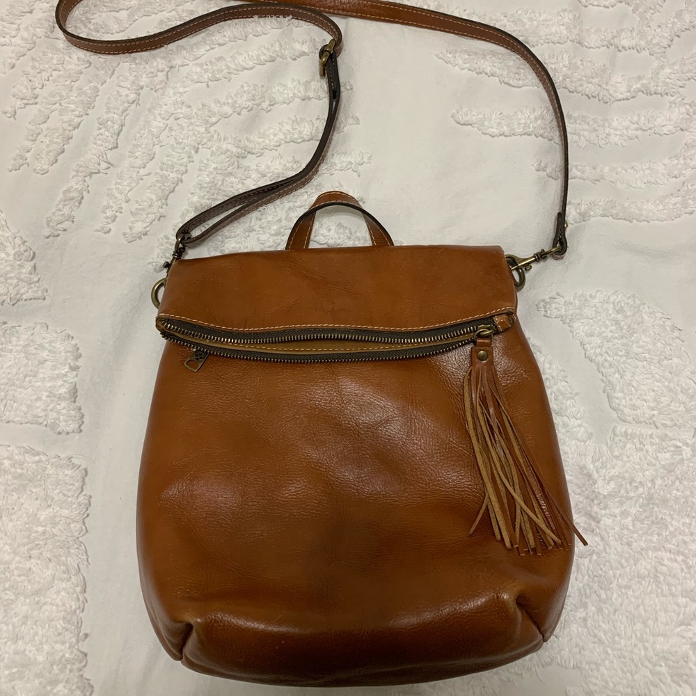 Patricia Nash Crossbody/backpack